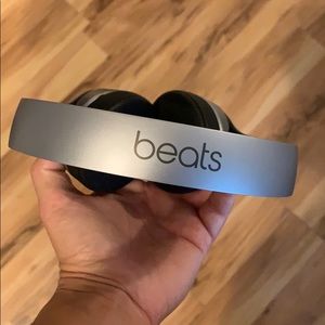 Wireless solo beats by Dre